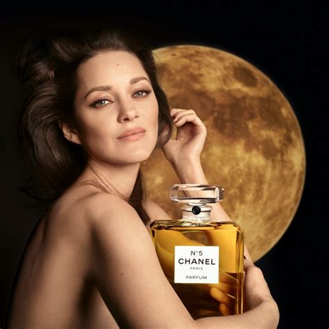 marion cotillard dior chanel|Marion Cotillard Chanel no 5.